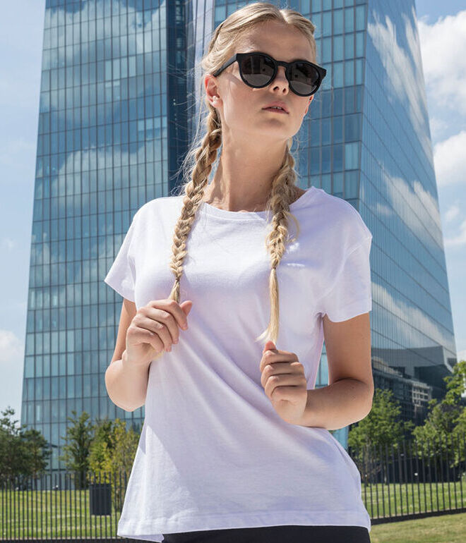 Build Your Brand Women's Box Tee BY052